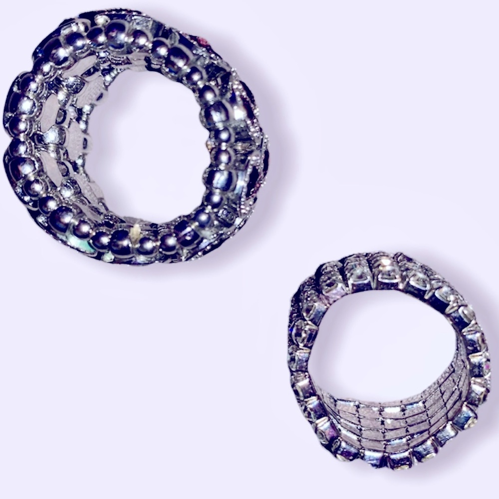 Set of Adjustable Rhinestone Rings - Picture 7 of 9